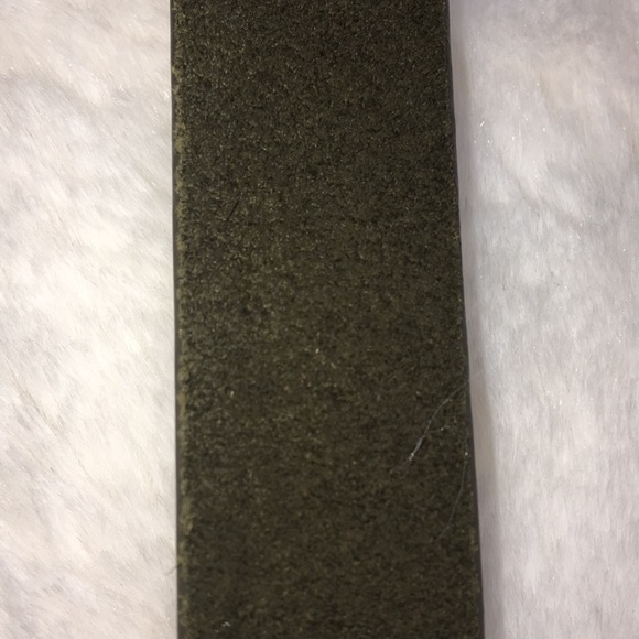 LOFT Dark Green/Spruce Suede Skinny Belt Size (L) - Picture 3 of 7